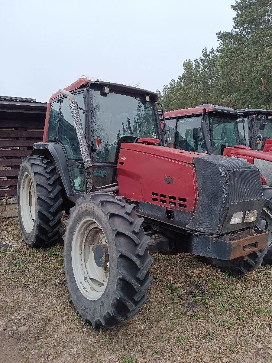 Parduodamas traktorius VALTRA, 2004 m., labai blogos būklės