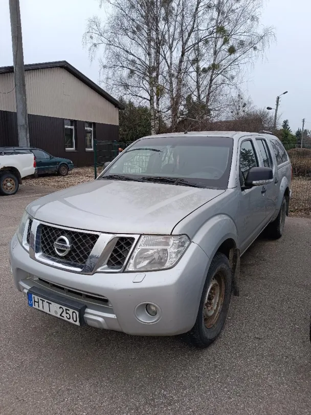 Parduodamas 2015 m. Nissan Navara automobilis