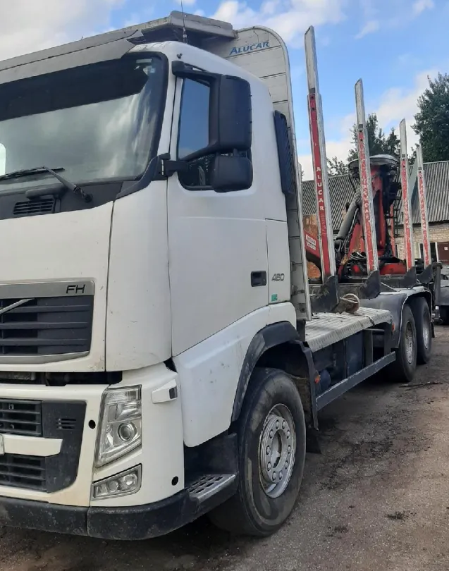 Parduodamas medienvežis VOLVO FH 64R, 2011 m.