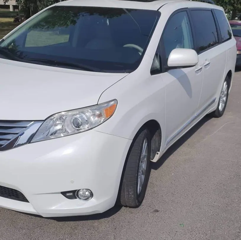 Toyota Sienna keleivinis automobilis