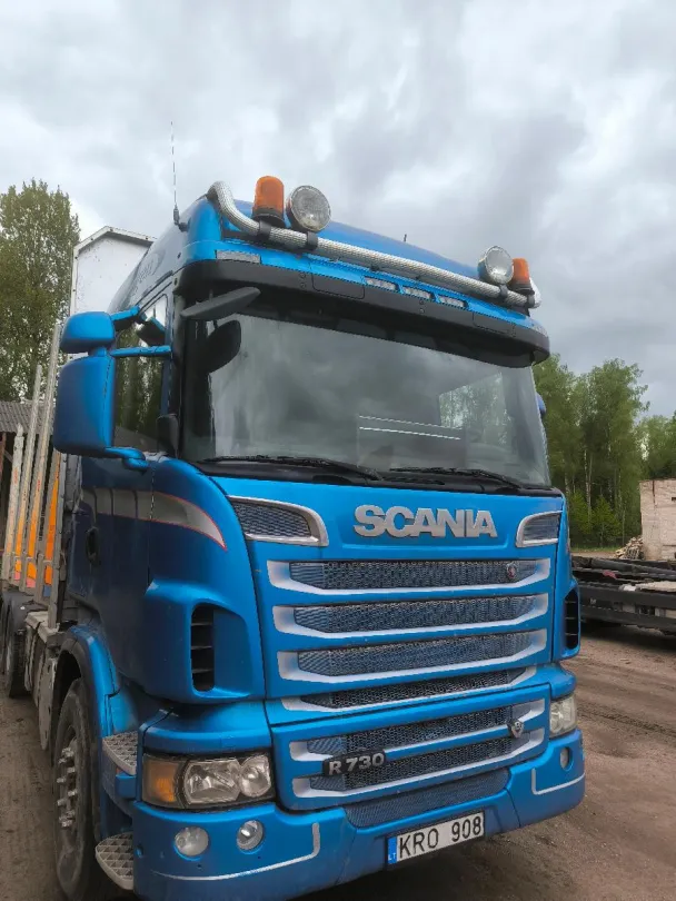 Parduodamas SCANIA R-730 miškovežis su priekaba