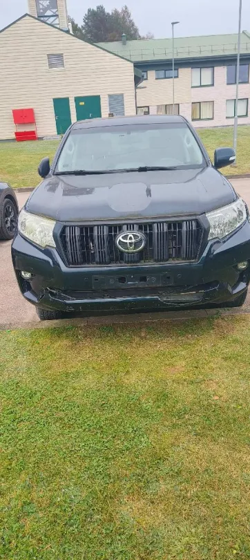 2018 m. Toyota Land Cruiser automobilis