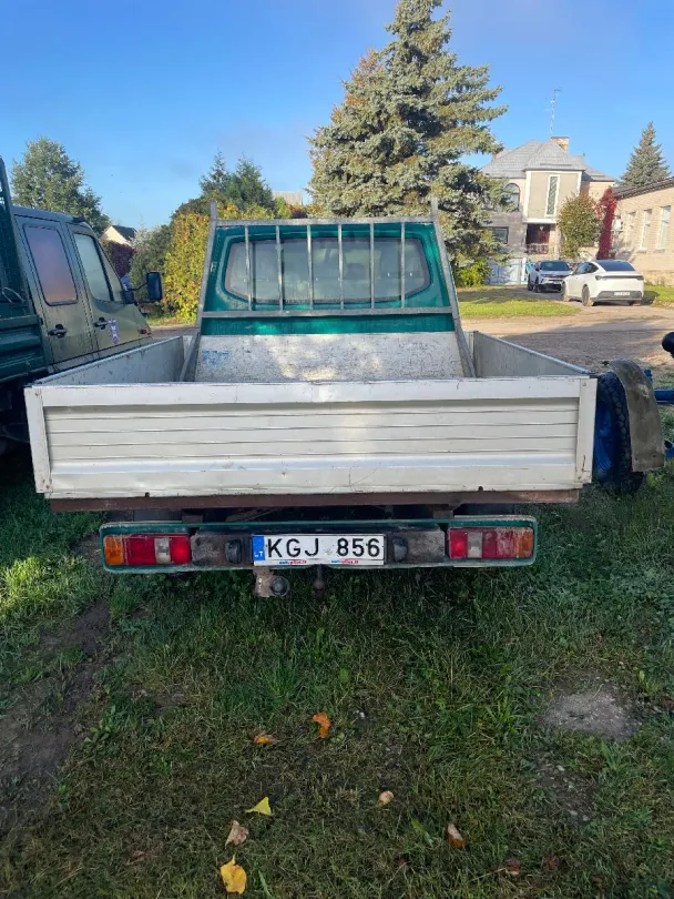 Volkswagen Transporter krovininis automobilis