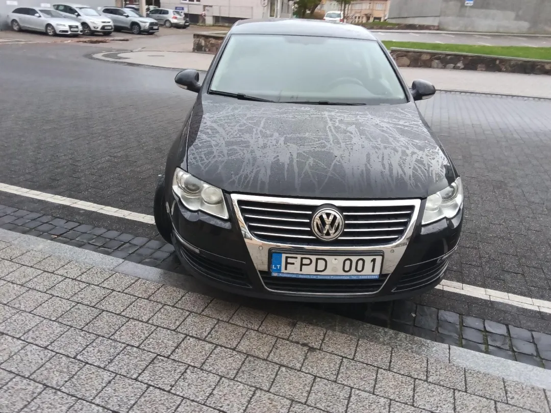 VW Passat 2006 m. benzininis automobilis