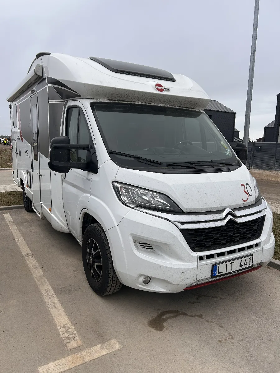 BURSTNER GMBH gyvenamas automobilis