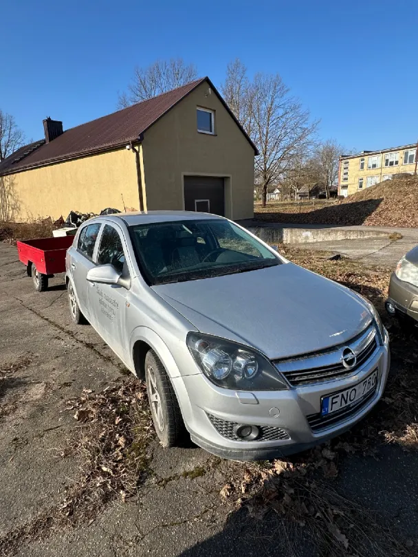 Parduodamas lengvasis automobilis Opel Astra, 2011 m.